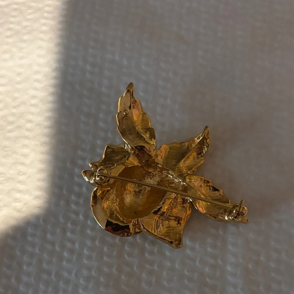 Vintage Avon Glam Sparkle Rose Brooch Rhinestone Covered, Gold Tone